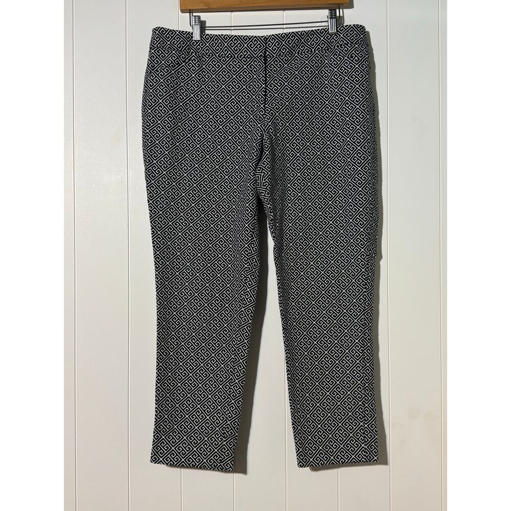 White House Black Market Cropped Geometric Pants Black White Women’s 14R - Picture 3 of 11